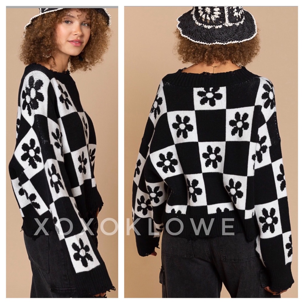 LAST ONE POL Daisy Flower Checkerboard Pattern Sweater Relaxed Fit - Picture 5 of 11